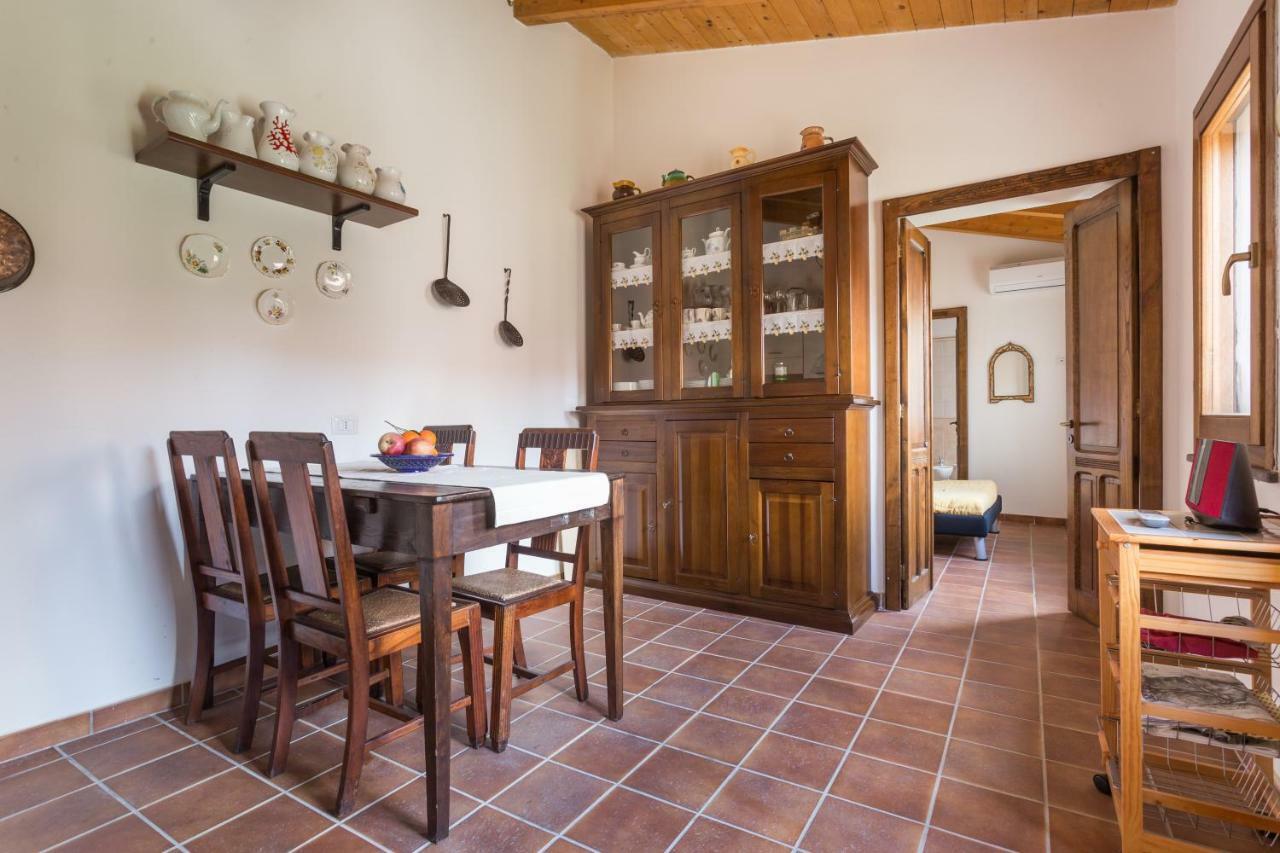 فيلا Casa Di Giulietta Càbras المظهر الخارجي الصورة